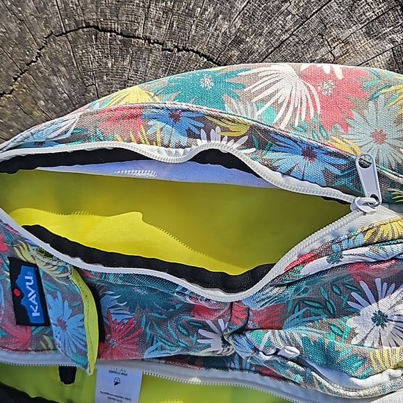 Kavu sling bag - Picture 7 of 8